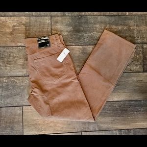 NWT GAP Corduroys, Size 30 X 30.